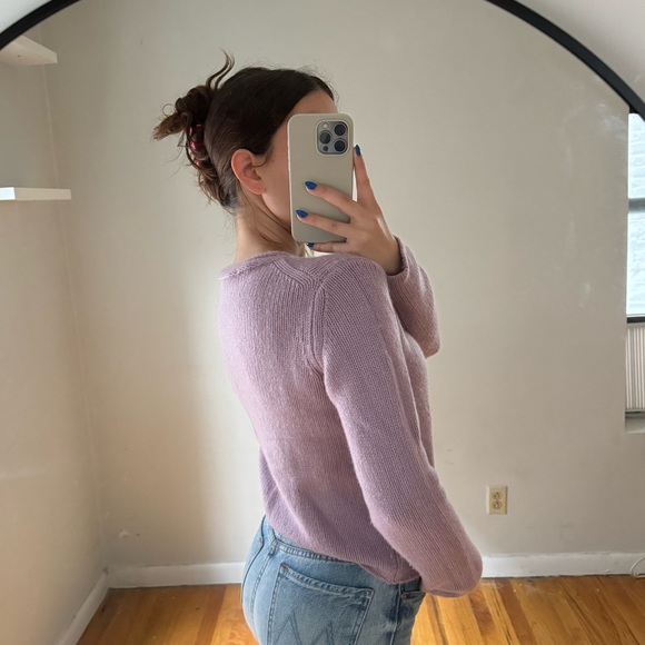 VINCE Crewneck Cashmere Lilac Pullover - Picture 2 of 3